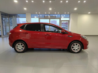 2015 Kia Rio III Рестайлинг, красный, 997000 рублей, вид 4