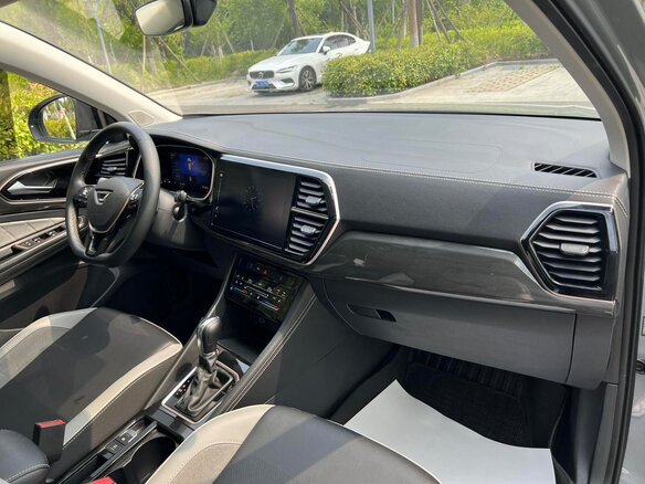 2023 Jetta VS7 I Рестайлинг 1, серый, 1700001 рублей - вид 13