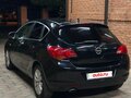 2011 Opel Astra J, чёрный, 560000 рублей - вид 1