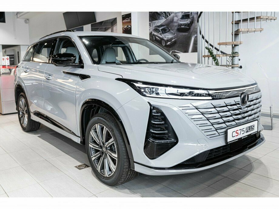 Открыть фотографии: Changan CS75 Plus III