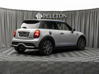 2022 Mini Hatch Cooper S III (F55/F56) Рестайлинг 2, серый, 3860000 рублей, вид 4
