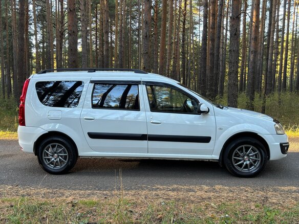2013 Lada (ВАЗ) Largus I, белый - вид 8