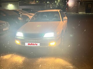 1998 Toyota Corona Premio X (T210), белый, 500000 рублей, вид 2