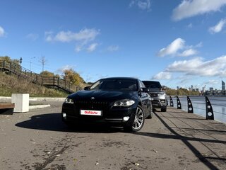 2010 BMW 5 серии 523i VI (F10/F11/F07), чёрный, 1300000 рублей, вид 2