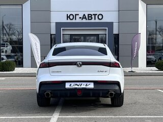 2024 Changan UNI-V I, белый, 3329900 рублей, вид 5