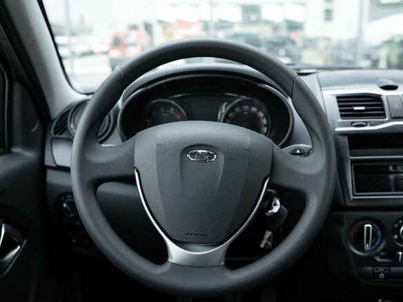 2026 Lada (ВАЗ) Granta I Рестайлинг, серебристый, 1117000 рублей - вид 18