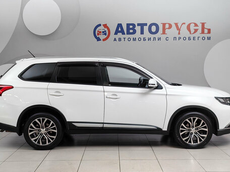 2016 Mitsubishi Outlander III Рестайлинг 2, белый, 1325000 рублей, вид 5