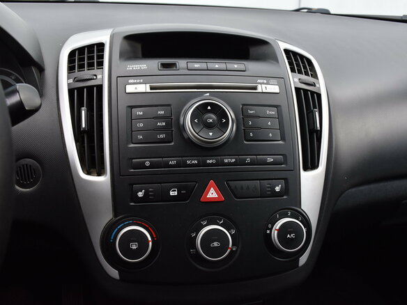 2011 Kia Ceed I Рестайлинг, серебристый - вид 11