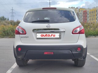 2013 Nissan Qashqai I Рестайлинг, белый, 1100000 рублей, вид 4