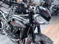 2018 Triumph Speed Triple, чёрный, 999000 рублей - вид 11