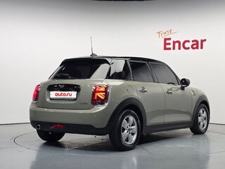 2019 Mini Cabrio Cooper III Рестайлинг, бежевый, 1750000 рублей, вид 2