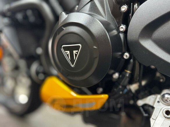 2023 Triumph Street Triple, жёлтый, 1170000 рублей - вид 15