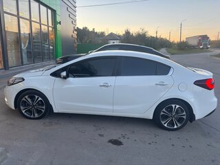 2013 Kia Cerato III, белый, 1070000 рублей, вид 3