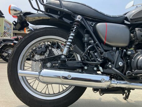 2022 Kawasaki W 800, чёрный, 799000 рублей, вид 3
