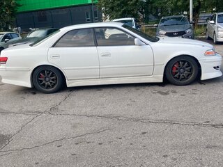 1998 Toyota Mark II VIII (X100), белый, 800000 рублей, вид 2