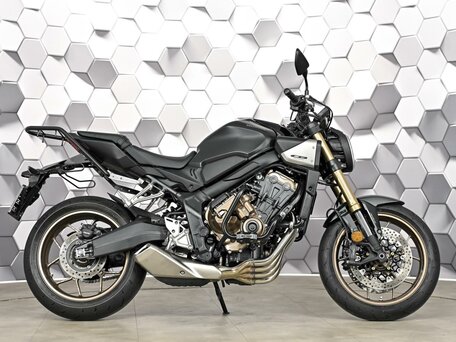 2025 Honda CB 650R, чёрный, 1199000 рублей, вид 3