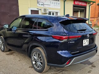 2022 Toyota Highlander IV (XU70), синий, 4580000 рублей, вид 3