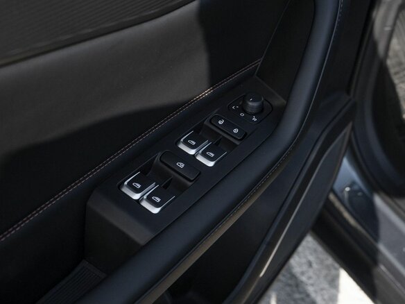2026 Geely Okavango I Рестайлинг, серый, 4085990 рублей - вид 27