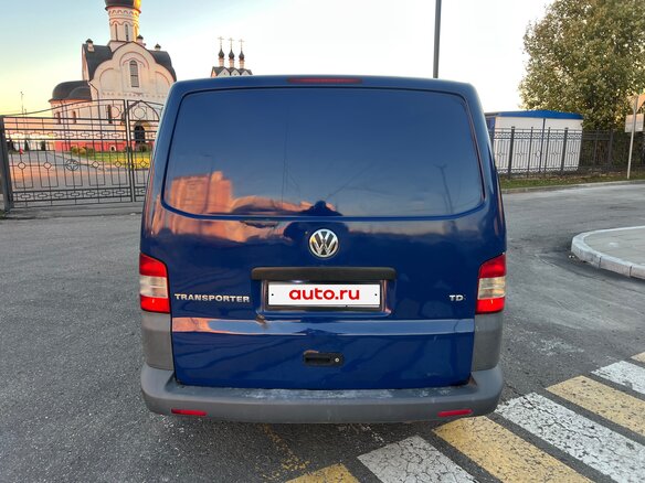 2010 Volkswagen Transporter T5 Рестайлинг, синий, 990000 рублей - вид 6