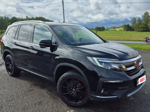 2020 Honda Pilot III Рестайлинг, чёрный - вид 1