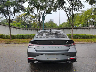 2023 Hyundai Elantra VII (CN7) Рестайлинг, серый, 1545000 рублей, вид 4