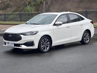 2022 Ford Escort VI Рестайлинг 2, белый, 990888 рублей, вид 1