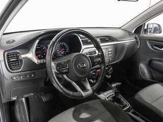 2021 Kia Rio X IV Рестайлинг, белый, 1573400 рублей, вид 5