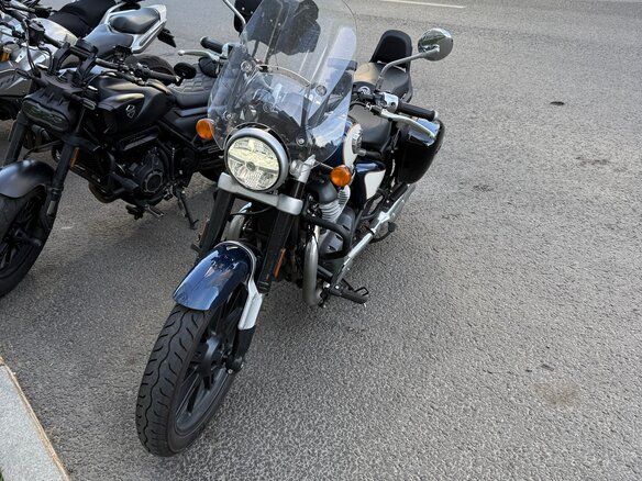 2024 Royal Enfield Super Meteor, синий, 770000 рублей - вид 1