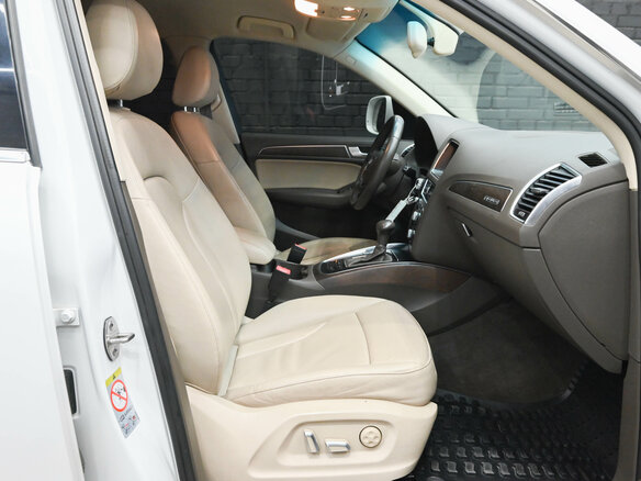 2014 Audi Q5 I (8R) Рестайлинг, серебристый, 2190000 рублей - вид 10