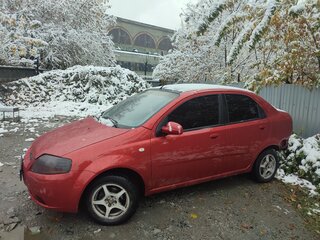 2005 Chevrolet Aveo I, красный, 250000 рублей, вид 4