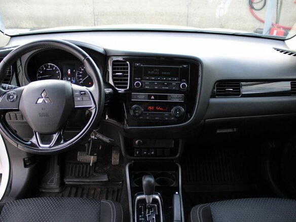 2019 Mitsubishi Outlander III Рестайлинг 3, белый - вид 8