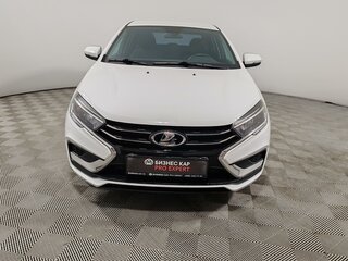 2024 Lada (ВАЗ) Vesta I Рестайлинг (NG), белый, 1245000 рублей, вид 2