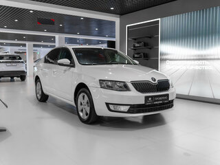 2013 Skoda Octavia III (A7), белый, 875000 рублей, вид 2