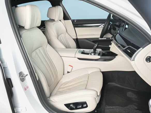 2017 BMW 7 серии 730i VI (G11/G12), белый, 3299000 рублей - вид 7