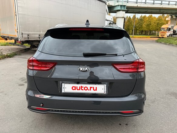 2019 Kia Ceed III, серый, 1299900 рублей - вид 10