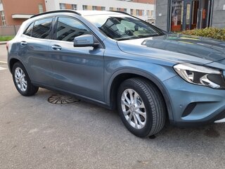2014 Mercedes-Benz GLA 250 I (X156), синий, 1715000 рублей, вид 3