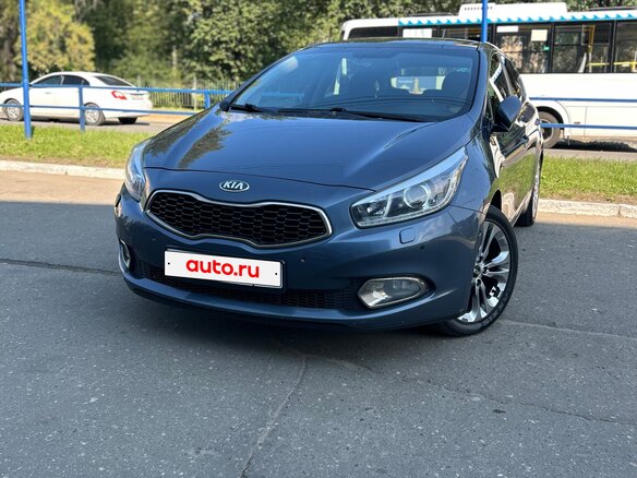 2012 Kia Ceed II, синий, 930000 рублей