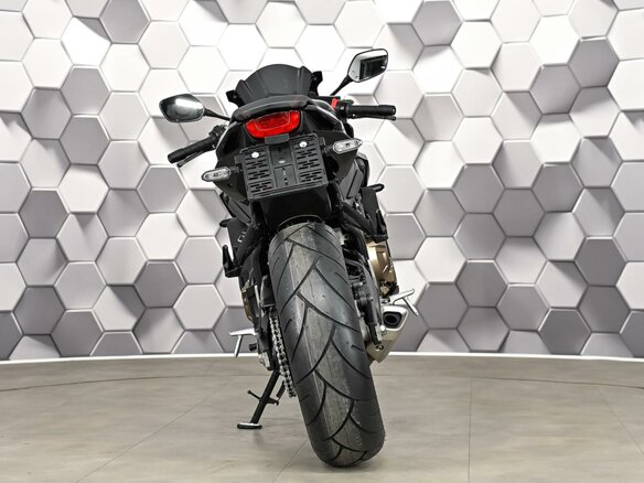 2021 Honda CBR 650R, чёрный, 899000 рублей - вид 5