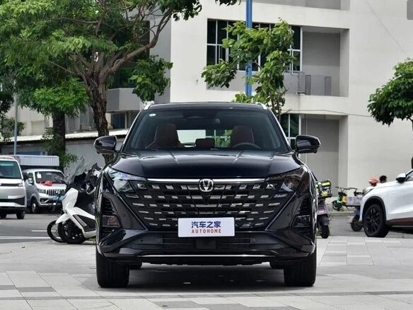 2026 Changan UNI-Z, чёрный, 2088444 рублей - вид 2