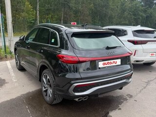 2025 Audi Q5 40 TDI III (GU), чёрный, 7400000 рублей, вид 4