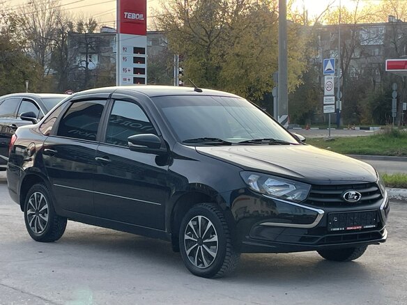 2022 Lada (ВАЗ) Granta I Рестайлинг, чёрный, 692000 рублей - вид 2