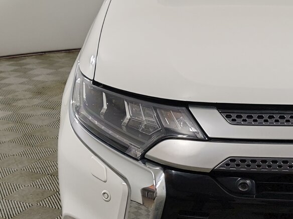 2019 Mitsubishi Outlander III Рестайлинг 3, белый - вид 20