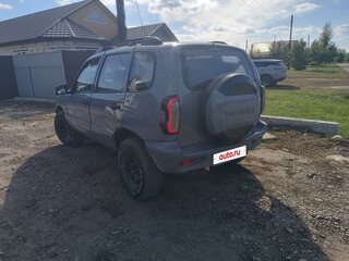 2004 Chevrolet Niva I, серебристый, 415000 рублей, вид 3