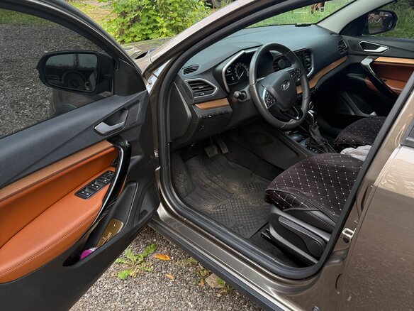 2024 Lada (ВАЗ) Vesta SW Cross I Рестайлинг (NG), коричневый, 1550000 рублей - вид 4