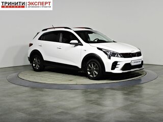 2021 Kia Rio X IV Рестайлинг, белый, 1899000 рублей, вид 3