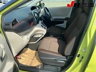 2023 Toyota Sienta III, зелёный, 1450000 рублей, вид 5