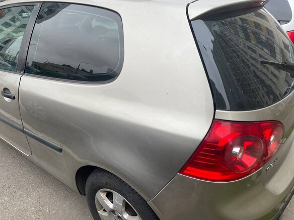 2005 Volkswagen Golf V, бежевый, 550000 рублей - вид 6