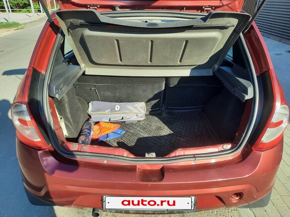 2011 Renault Sandero I, красный, 370000 рублей - вид 12