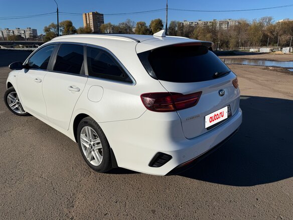 2019 Kia Ceed III, белый, 1560000 рублей - вид 17