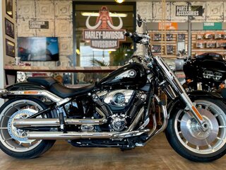 2025 Harley-Davidson Fat Boy, чёрный, 3300000 рублей, вид 2